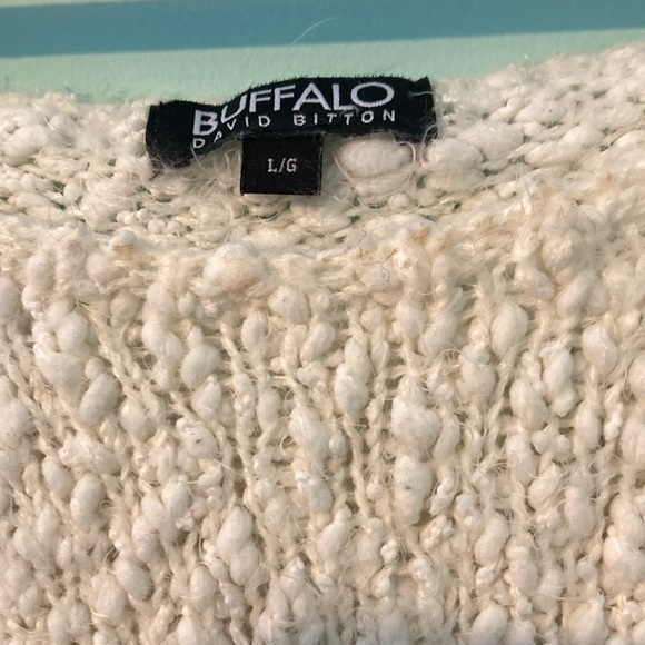 White cozy women’s sweater - Picture 2 of 3